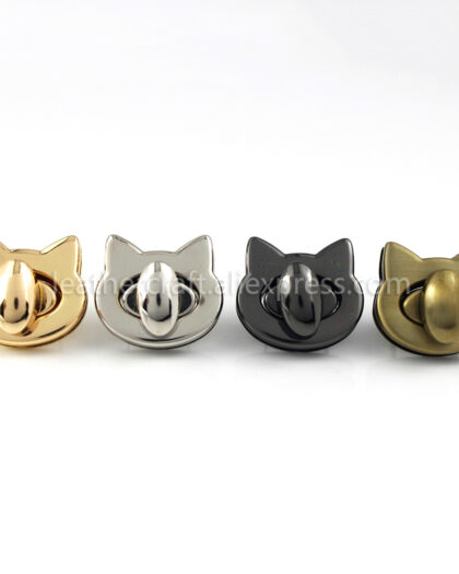 1pcs Metal Cat Twist Lock Clasp
